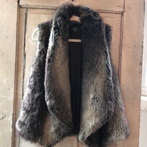 NWOT faux fur vest